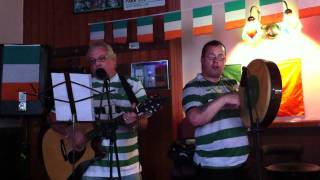 ROAMIN IN THE GLOAMIN.MOV