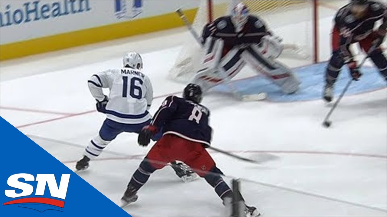 Vidéo: Quand Mitch Marner se met à TRICOTER...