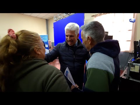 Claudio Poggi participó de la entrega de créditos de 'Mi Próximo Paso' en Paso Grande