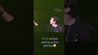 Download lagu EXOL singing Tears in front of EXO 🤣 #shorts #EXO #exofunnymoments mp3