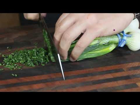 Suncraft SG2 165mm Bunka vs Spring Onion