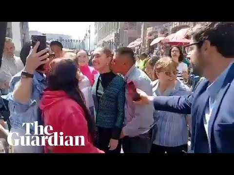 Man appears to grope Claudia Sheinbaum in Mexico City street