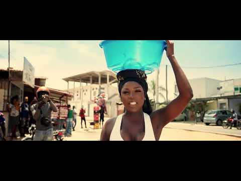 Titica - Olha  a banana - Feat: Kelmer Pastilha & Mauro Xtraga | Video Oficial