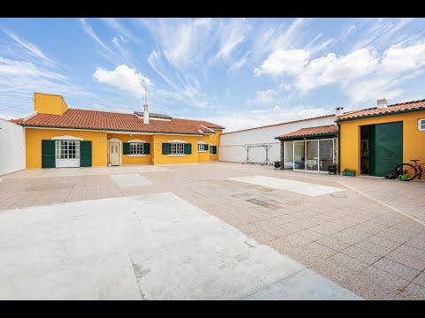 Traditional T5 Home in Tranquil Village Setting – Minutes from Rio Maior