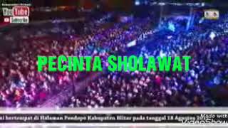 Download lagu 'AL MADAD YA ROSULALLAH' Habib Syech bin Abdul Qodir Assegaf & Muhammad Hadi mp3 Download lagu 'AL MADAD YA ROSULALLAH' Habib Syech bin Abdul Qodir Assegaf & Muhammad Hadi mp3