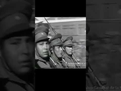 Desfile militar en Yacuiba, Tarija en 1947.