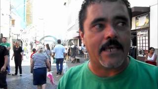 Zezinho do Gás faz sua apresentação
