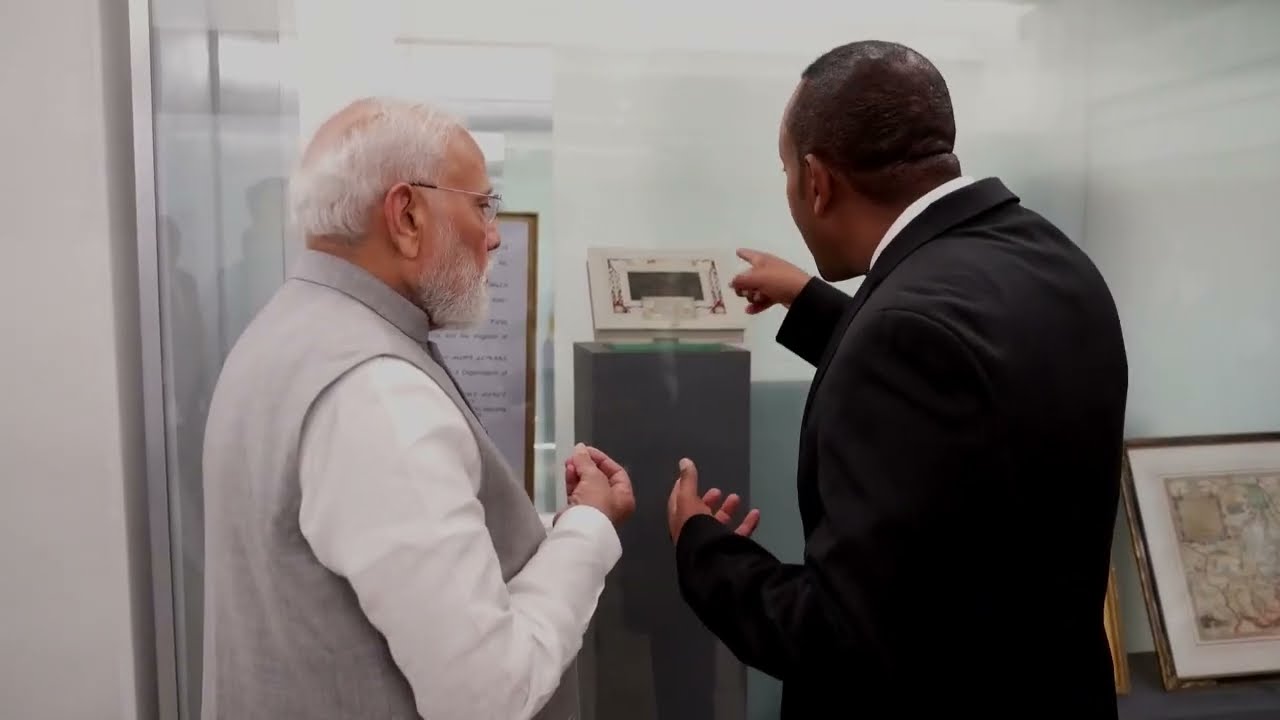 የህንድ ጠቅላይ ሚኒስትር ናሬንድራ ሞዲ በብሔራዊ ቤተ መንግሥት ያደረጉት ጉብኝት