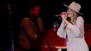 LeAnn Rimes ~ White Christmas (live in Nashville, IN)