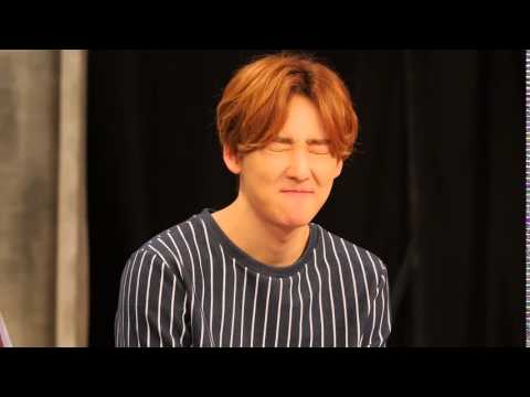 UKISS' Kevin tries Vegemite for the first time