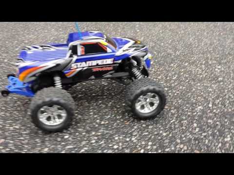 Traxxas Stampede wheelie bars test run