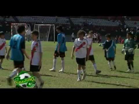 Escuela De Futbol River Plate(Amistosos En El Monumental 2009)