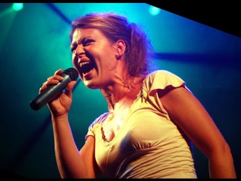 Danser med Drenge: Hvorlænge vil du ydmyge dig? - live