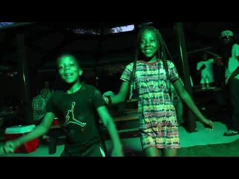 Video thumbnail 78e2GV1V-UU