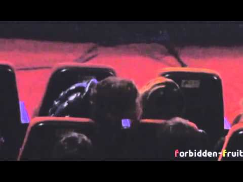 [FANCAM] Key and Onew almost.. O_O