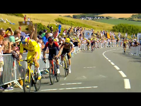 Wout van Aert's SENSATIONAL solo attack | Tour de France 2022 Stage 4