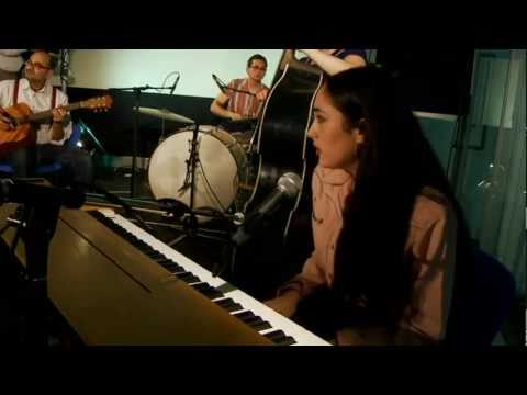 Kitty, Daisy and Lewis perform Messing With My Life