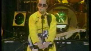 Devo - Live In Japan 5-28-79 (Part 1)