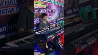 Download lagu player cilik orgen tunggal fyp #ganjurkalbar #beranda  #orgentunggal mp3