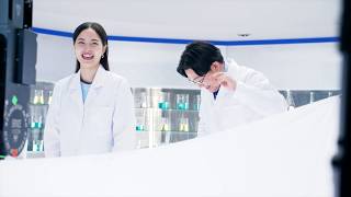 広瀬すず&オズワルド伊藤、ダンスシーンのNGに笑い合う　畠中は熊本城から登場！？　AGC新CM「実験するぞ！AGC／ルミフロン篇」