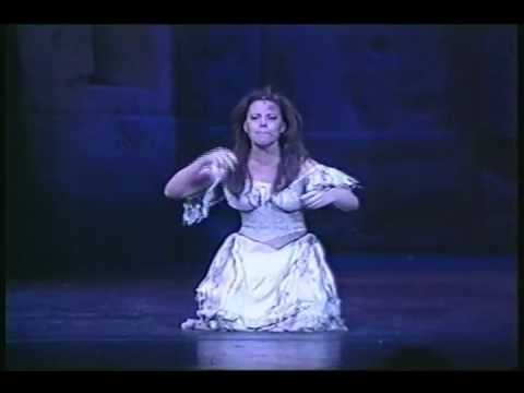 Paloma San Basilio  -  El Hombre de la Mancha  -  Aldonza  HQ