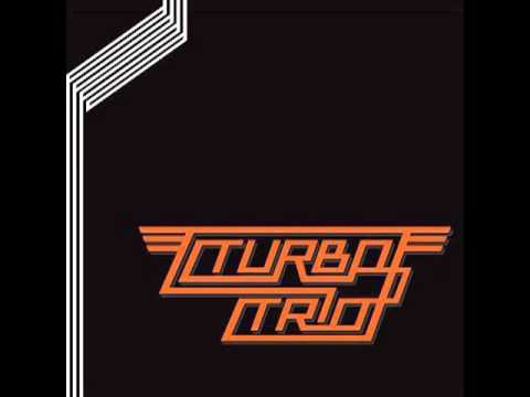 Turbo Trio - Um Grau Acima