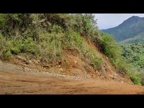 Caminando de Barreta a San Roquito #Barreta #Ola #cordillera #montana #cocle #panama #explosión 