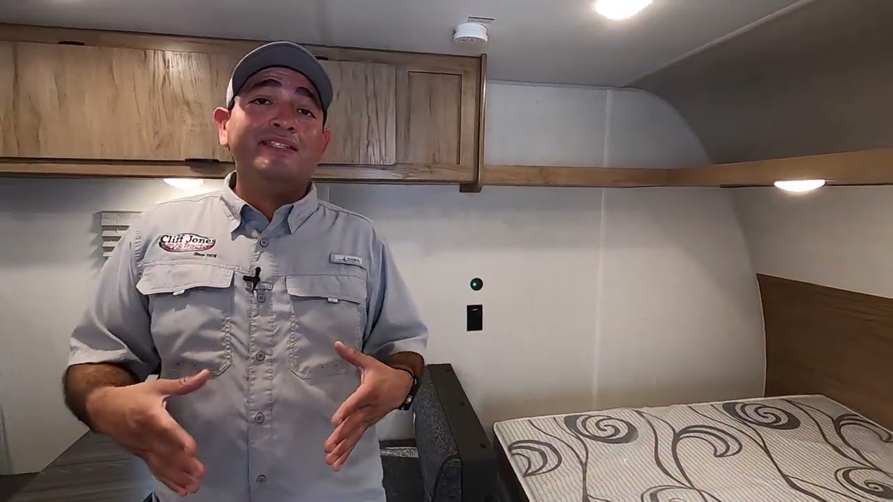 New 2024 Forest River Cherokee Wolf Den 16EV For Sale in Sealy, TX