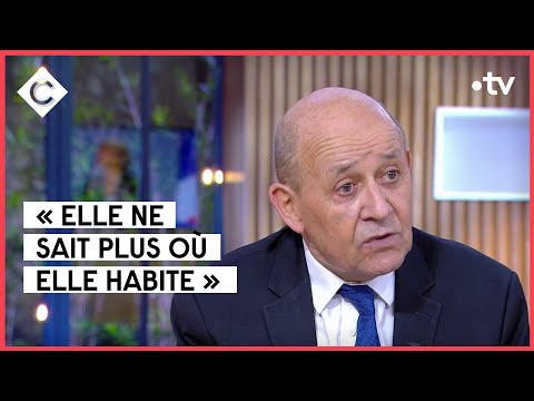 Valérie Pécresse a-t-elle franchi une ligne rouge ? Avec Jean-Yves Le Drian - C à Vous - 14/02/2022