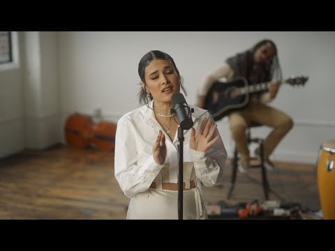 LOKRE - 'Elizabeth' Live Session