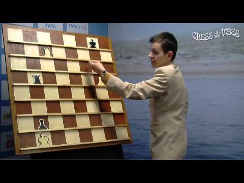 David Navara shows his win against Radek Wojtaszek (part 3 of 3)