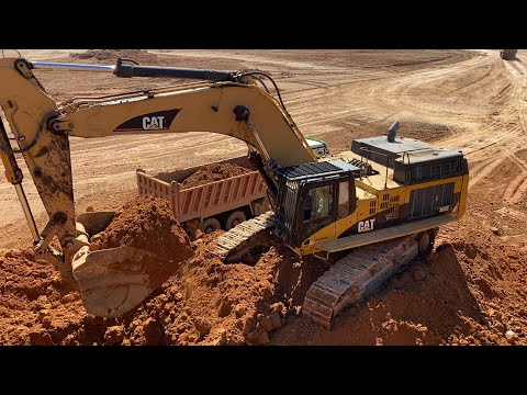 Caterpillar 365C Excavator Loading Trucks
