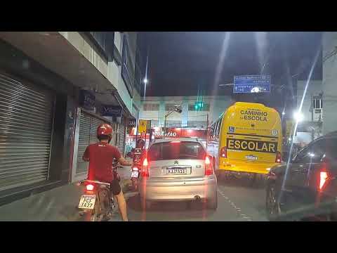 Como está a iluminação de Natal em Vitória PE