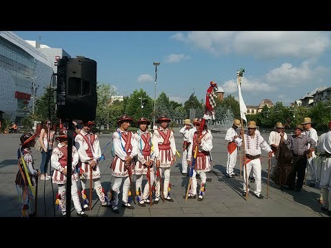 Alaiul Călușului Oltenesc, la Craiova, în Duminica Rusaliilor