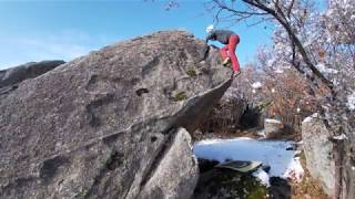 Video thumbnail of Si prés de l'antre, 5c. Targasonne