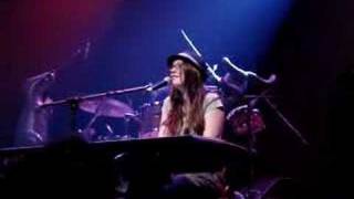 Overboard (+Kurt Russell song) - Ingrid Michaelson - 6-20-08