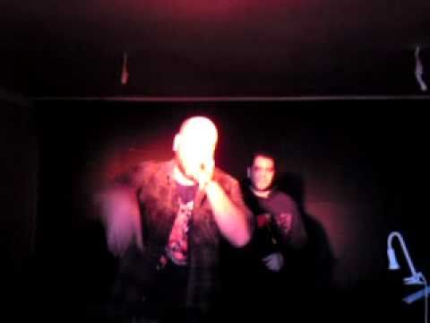 live paraporti 28/12/10- totem- mesi odos