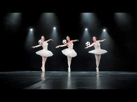 KICKEN MIT HERZ | 25.08.2019 | FUSSBALLBALLETT | MÄLZER HALLASCHKA GONZALEZ MÄDEL | CALCIO CON CUORE