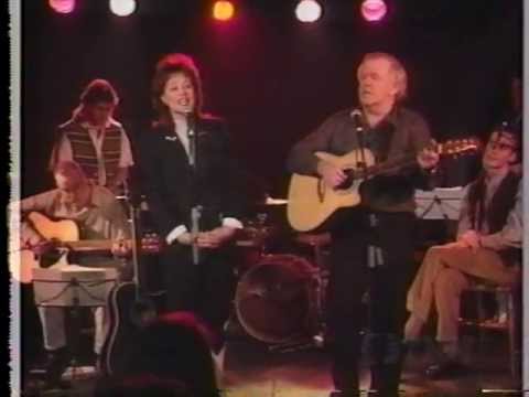 Song for Ireland (written by Phil & June Colclough) - Paddy Reilly with Deirdre Reilly