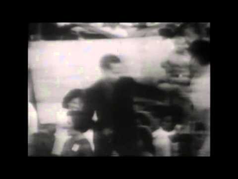 Imelda Marcos shows Ruby Wax the scars she received fighting off an assassin [Warning: graphic]