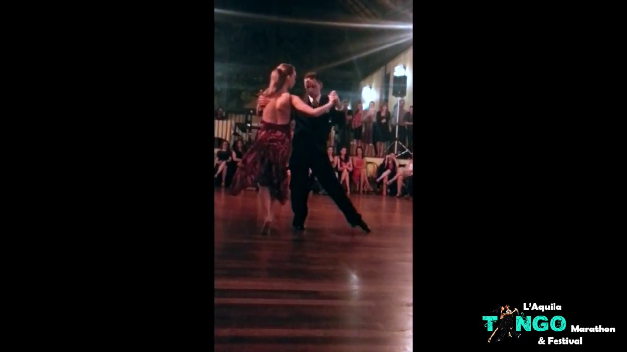 Dionisis Theodoropoulos & Chloe Theodoropoulou 1/3 TANGO - Carlos Di Sarli - Lloran las campanas