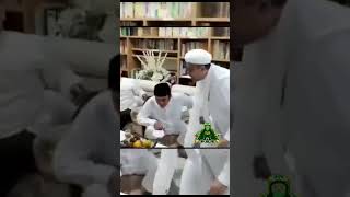 Download lagu RHOMA IRAMA SILATURAHIM KE HABIB RIZEQ SHIHAB #shorts #habibriziq mp3