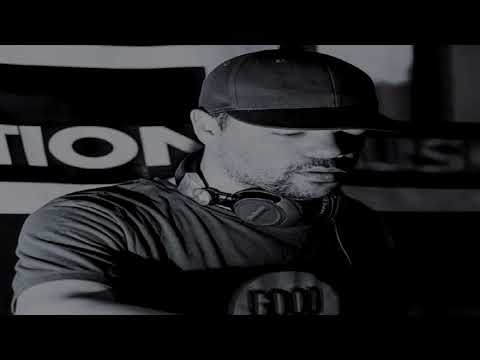 Sean McCabe Presents Dannis Winston   -  "Rocket Love"   ( Sean's Beat And Bass Dub)