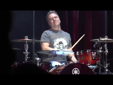 Loic Pontieux Yamaha Drums Show 22 nov 2015 (Extraits)