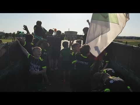 Meisterfeier E1 - Traktorkorso durch Angermünde Pt. 2