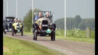 preview picture of video 'Elfstedentocht002 oude-autos002'