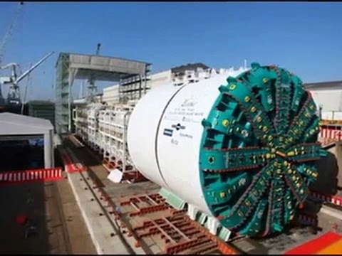 Big Bertha -- world's largest tunnel boring machine -- facing big Seattle challenge