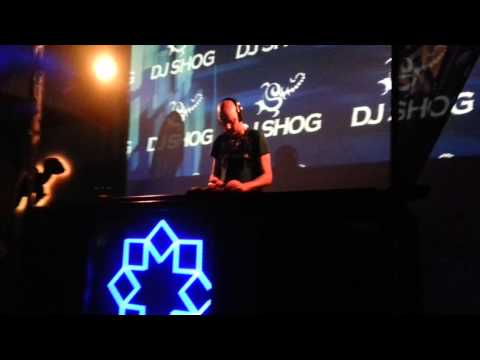 dj Shog plays Push - Universal Nation @Trancefusion old school edition Prague 8.11.2013