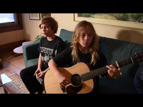 Oskar and Eero Daniel-Raum play Jolene