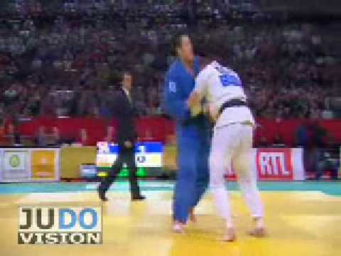 JUDO 2009 Tournois de Paris: Takamasa Anai 穴井 隆将 (JPN) - Yauhen Biadulin (BLR)